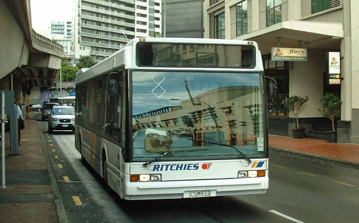 Ritchies Optare Excel 672